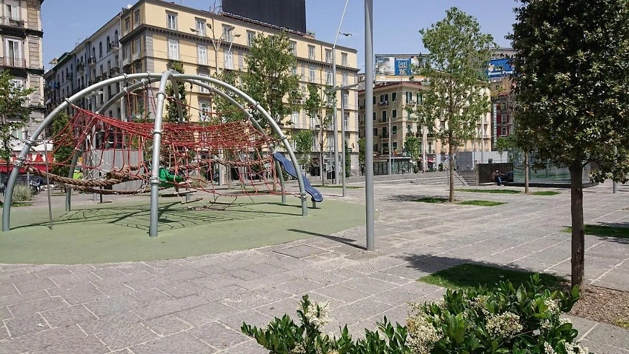 Sky-Terrace In Central Station, 3 Bedrooms Neapel Italien