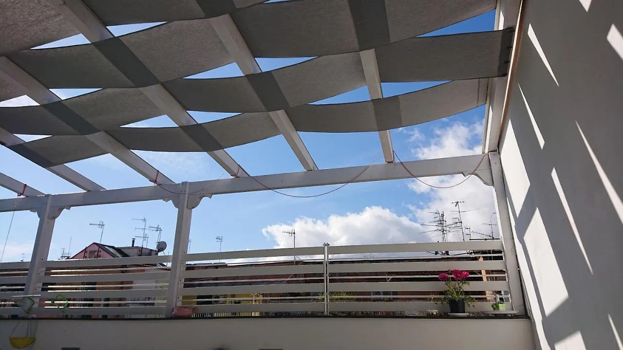 Sky-Terrace In Central Station, 3 Bedrooms Napoli Appartamento