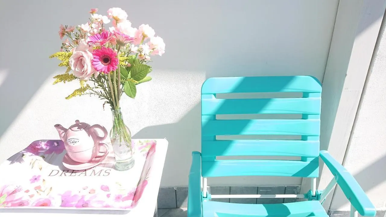 Sky-Terrace In Central Station, 3 Bedrooms Napoli 0*,  Italia
