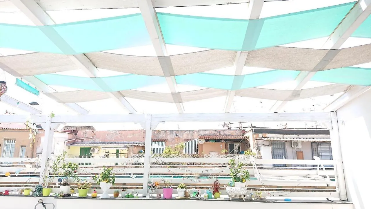 Appartamento Sky-Terrace In Central Station, 3 Bedrooms Napoli