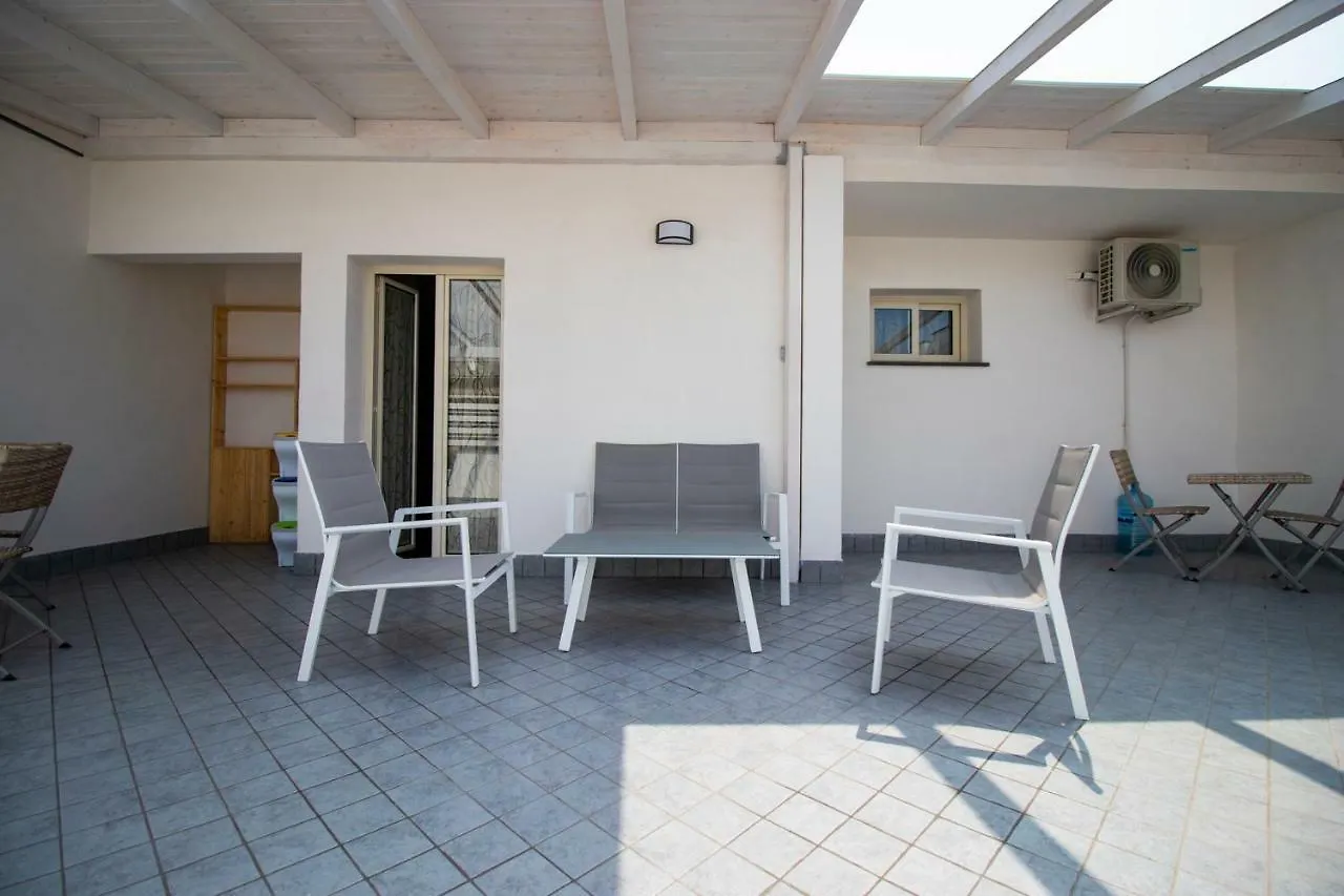 Sky-Terrace In Central Station, 3 Bedrooms Napoli 0*,